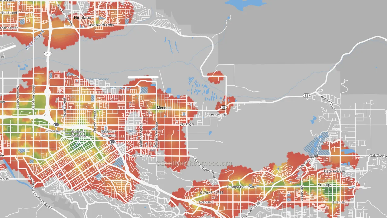 Walk Grade map of 92359, CA, walkable areas in green and car-dependent areas in red