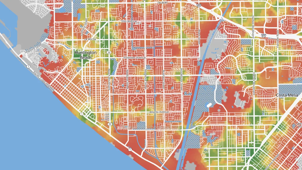 Walk Grade map of 92646, CA, walkable areas in green and car-dependent areas in red