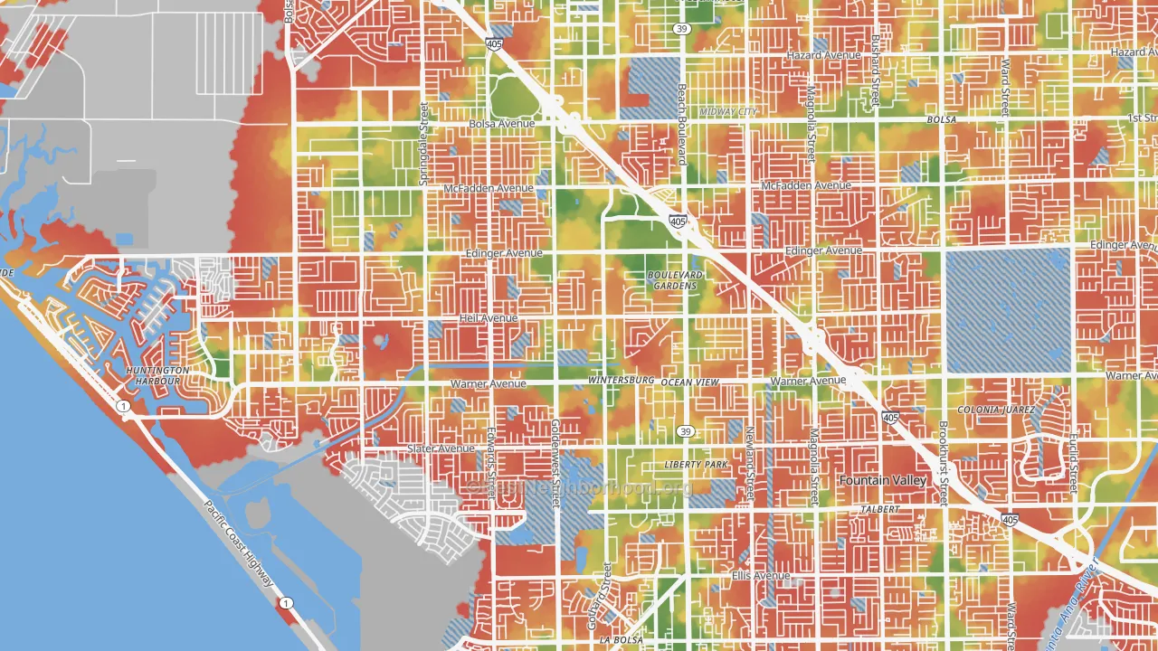 Walk Grade map of 92647, CA, walkable areas in green and car-dependent areas in red