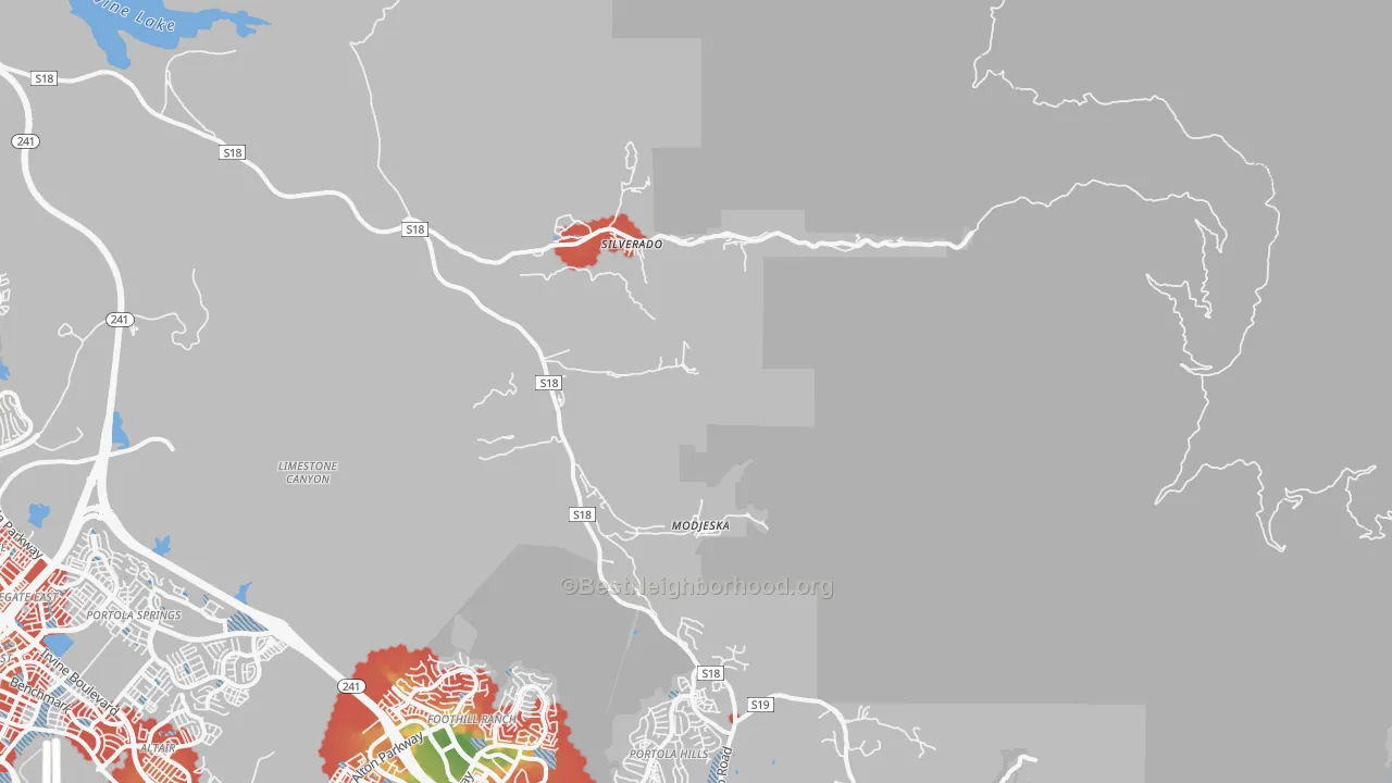 Walk Grade map of 92676, CA, walkable areas in green and car-dependent areas in red