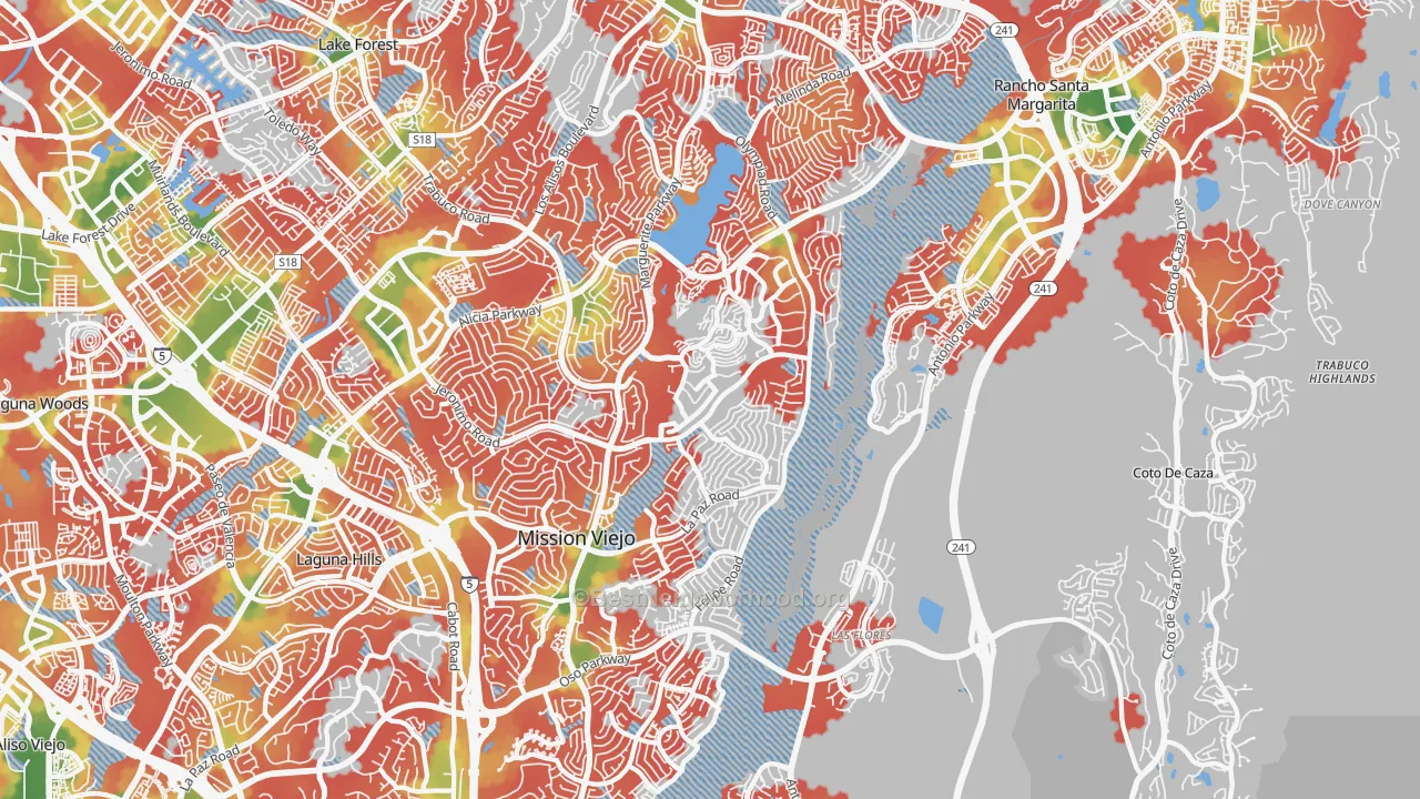 Walk Grade map of 92692, CA, walkable areas in green and car-dependent areas in red