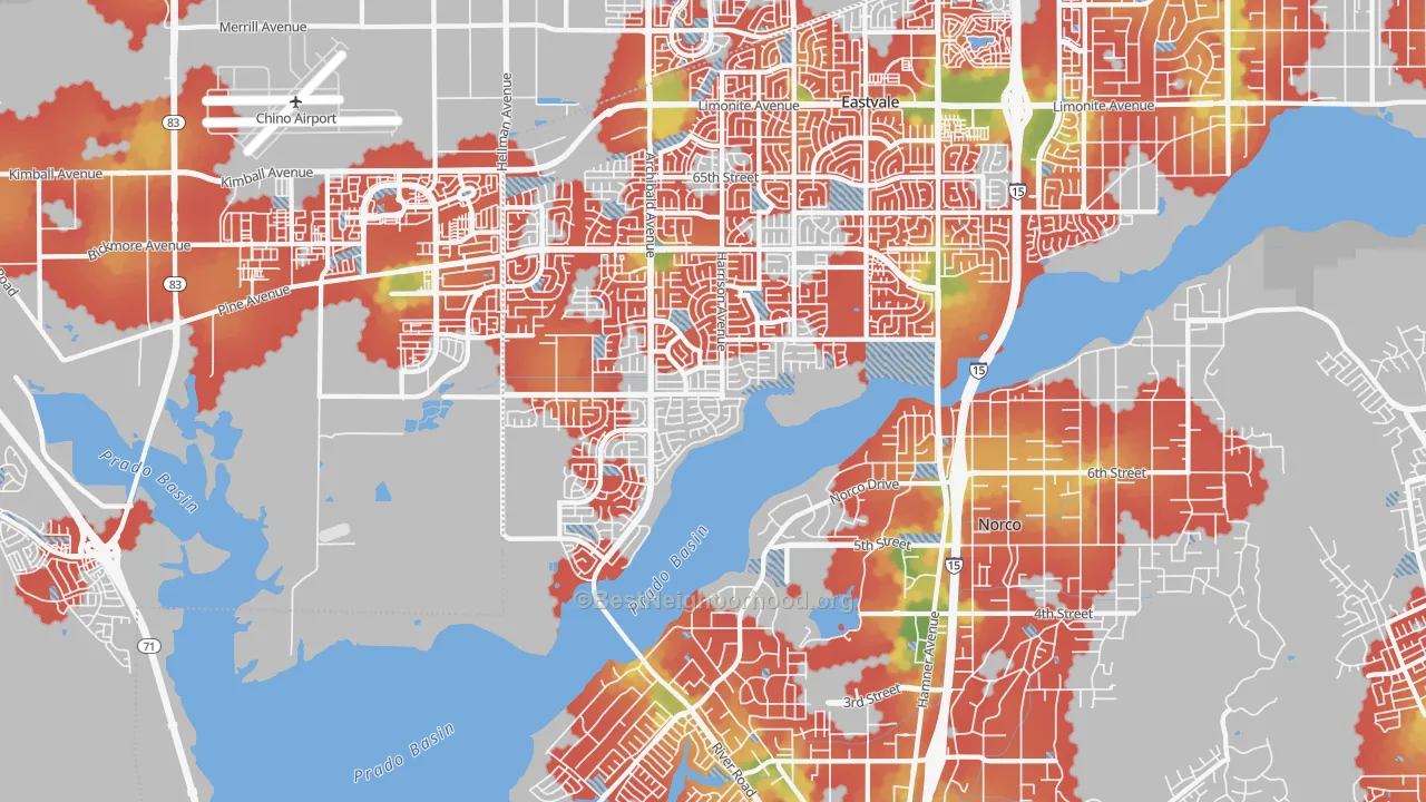 Walk Grade map of 92880, CA, walkable areas in green and car-dependent areas in red