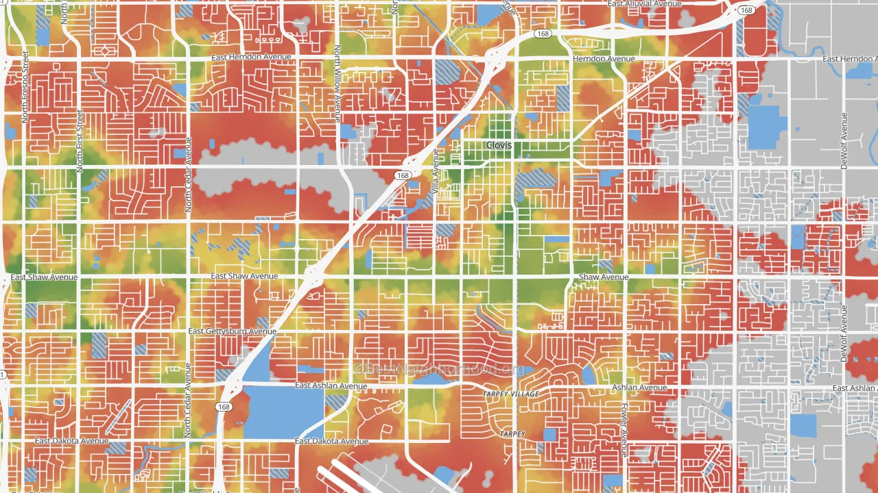 Walk Grade map of 93612, CA, walkable areas in green and car-dependent areas in red