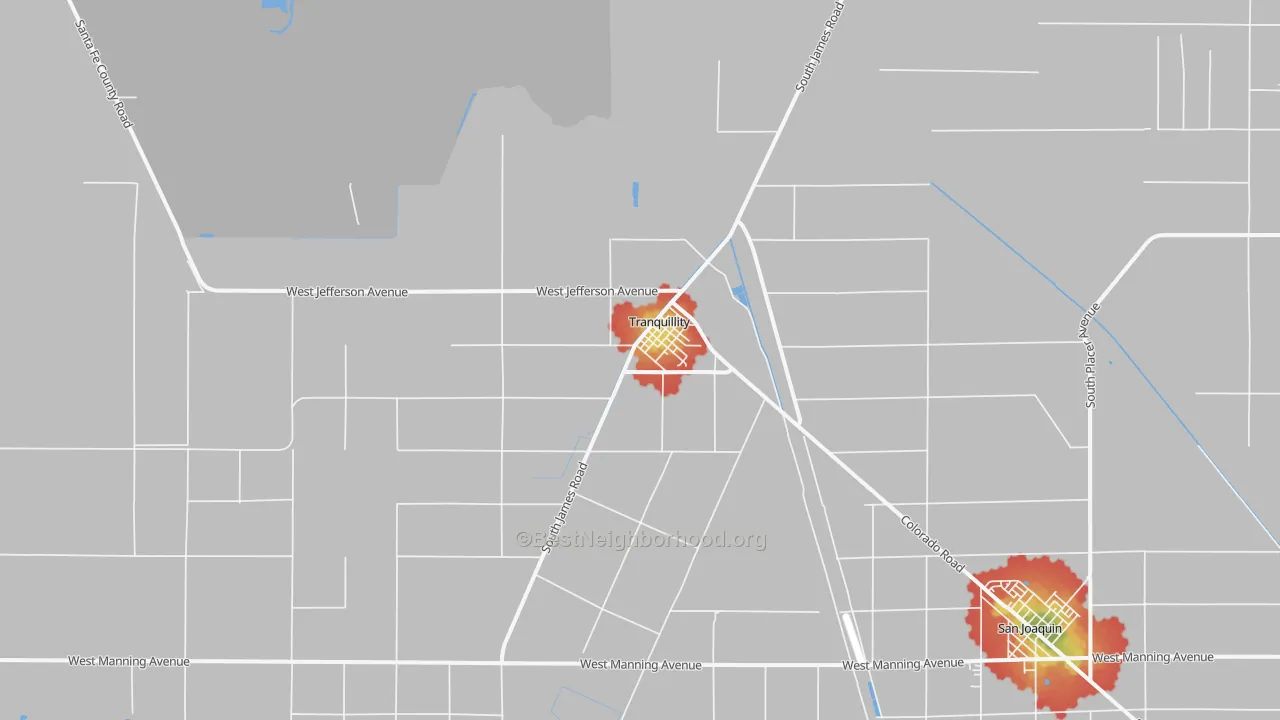 Walk Grade map of 93668, CA, walkable areas in green and car-dependent areas in red