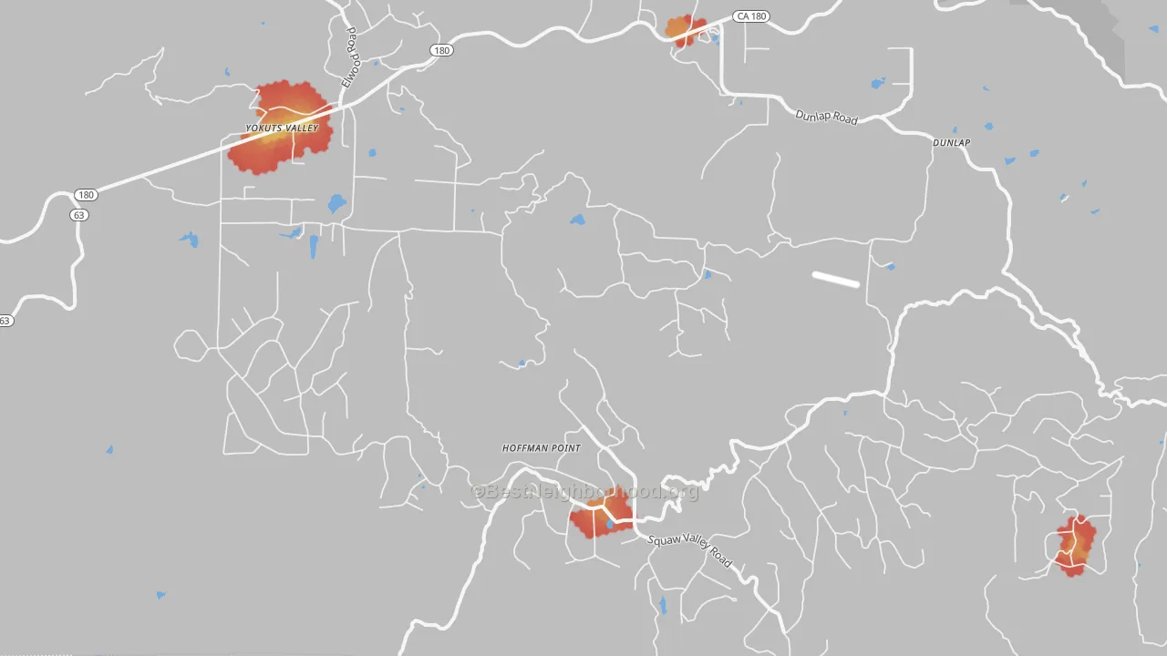 Walk Grade map of 93675, CA, walkable areas in green and car-dependent areas in red