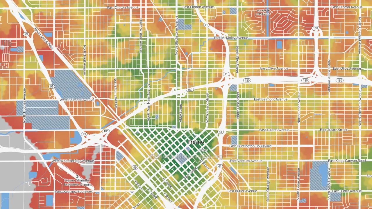Walk Grade map of 93701, CA, walkable areas in green and car-dependent areas in red