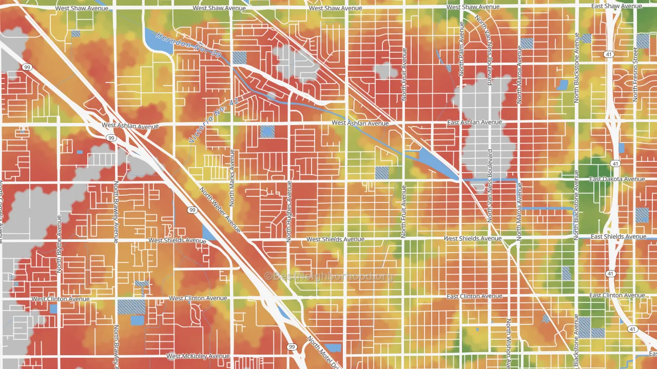 Walk Grade map of 93705, CA, walkable areas in green and car-dependent areas in red
