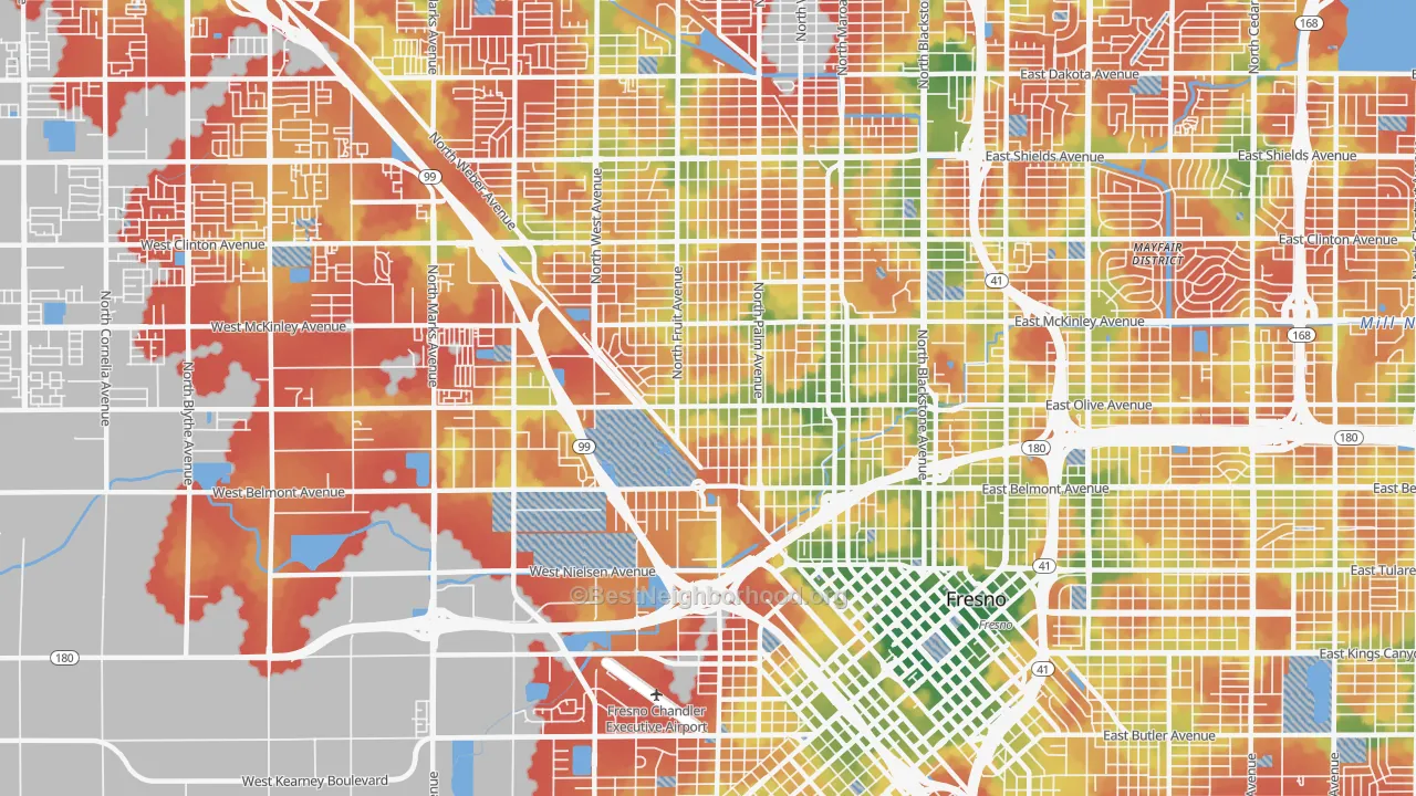 Walk Grade map of 93728, CA, walkable areas in green and car-dependent areas in red