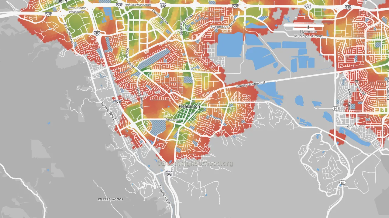 Walk Grade map of 94566, CA, walkable areas in green and car-dependent areas in red