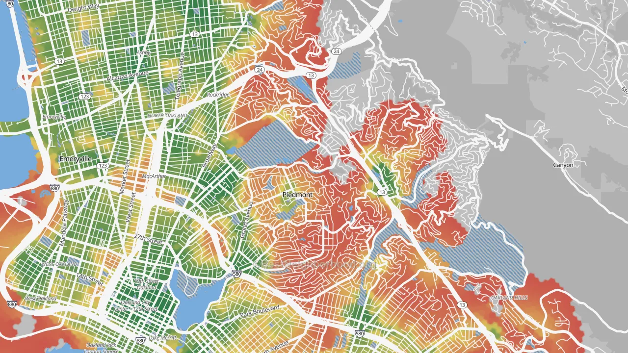 Walk Grade map of 94611, CA, walkable areas in green and car-dependent areas in red