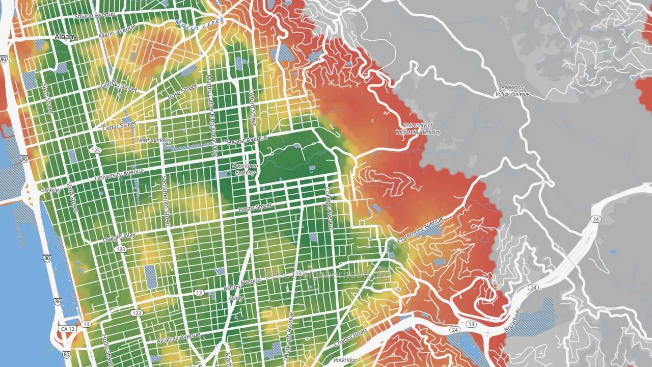 Walk Grade map of 94720, CA, walkable areas in green and car-dependent areas in red