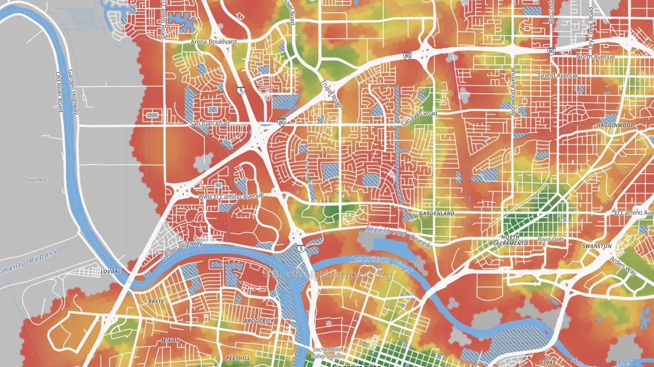 Walk Grade map of 95833, CA, walkable areas in green and car-dependent areas in red