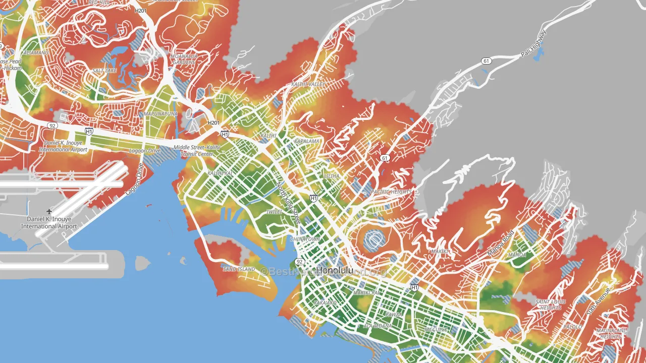 Walk Grade map of 96817, HI, walkable areas in green and car-dependent areas in red