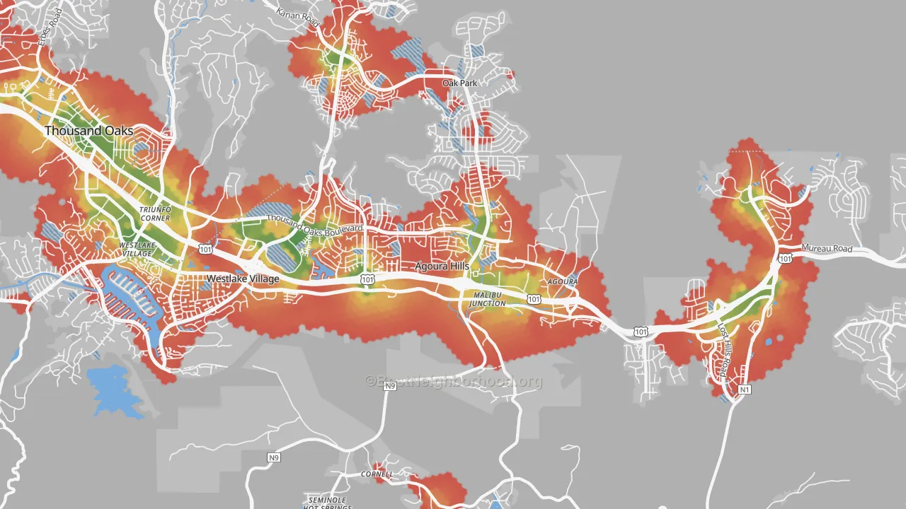 Walk Grade map of Agoura Hills, CA, walkable areas in green and car-dependent areas in red