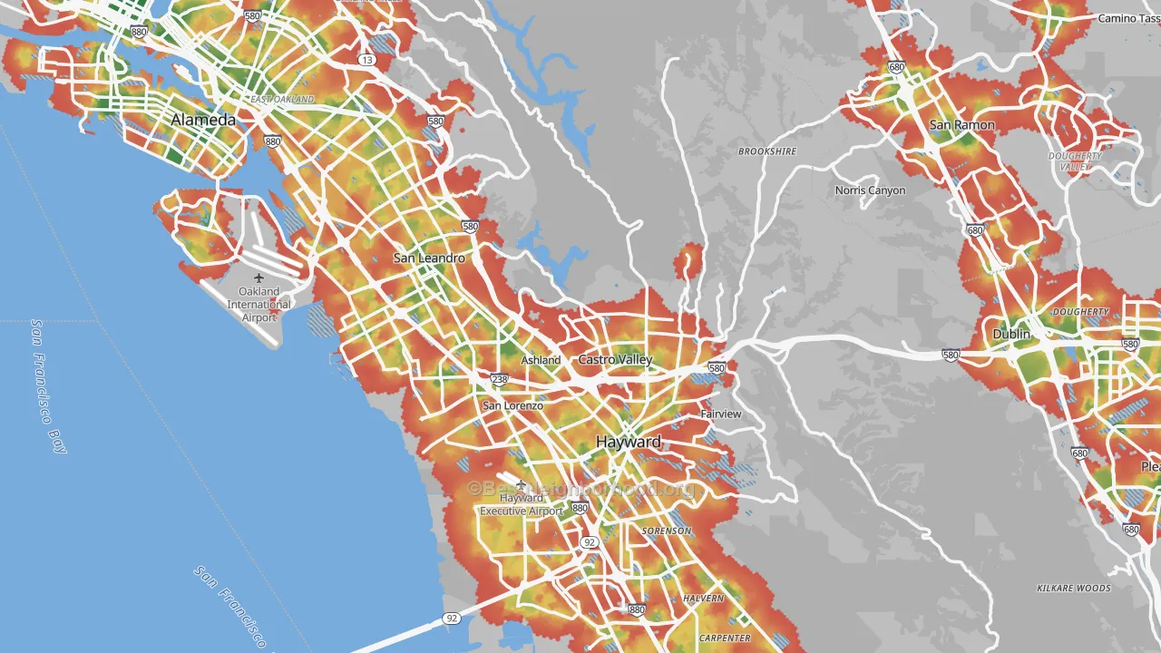 Walk Grade map of Alameda County, CA, walkable areas in green and car-dependent areas in red