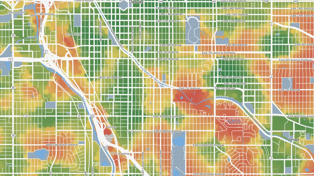 Walk Grade map of Alamo Placita, Denver, CO, walkable areas in green and car-dependent areas in red