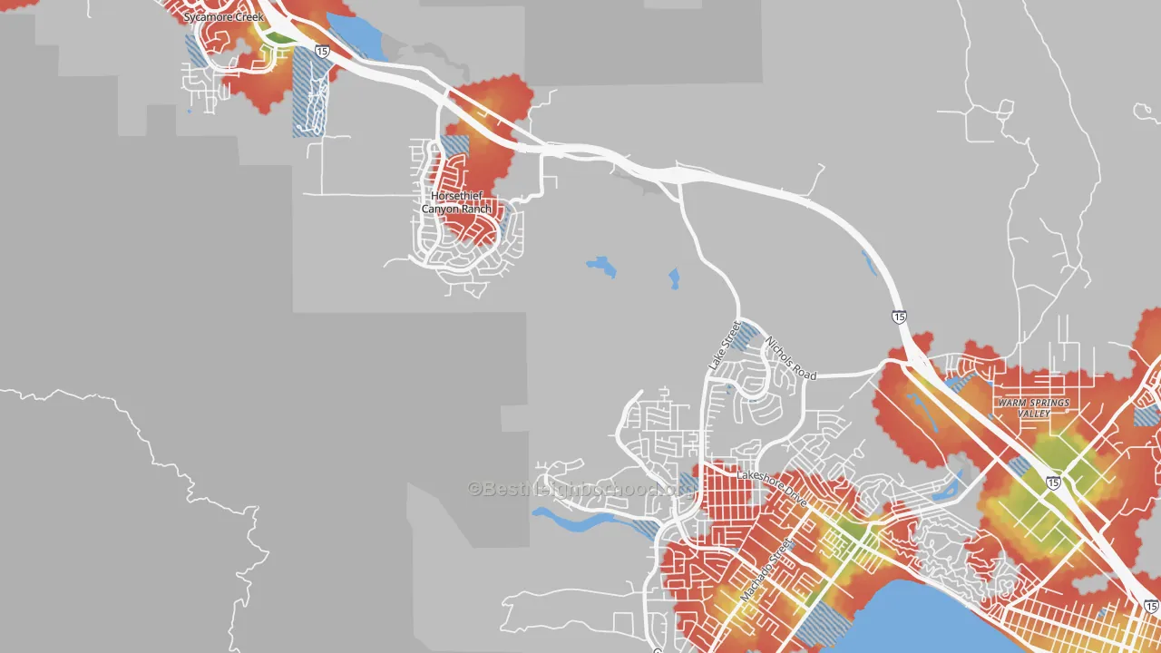 Walk Grade map of Alberhill, CA, walkable areas in green and car-dependent areas in red