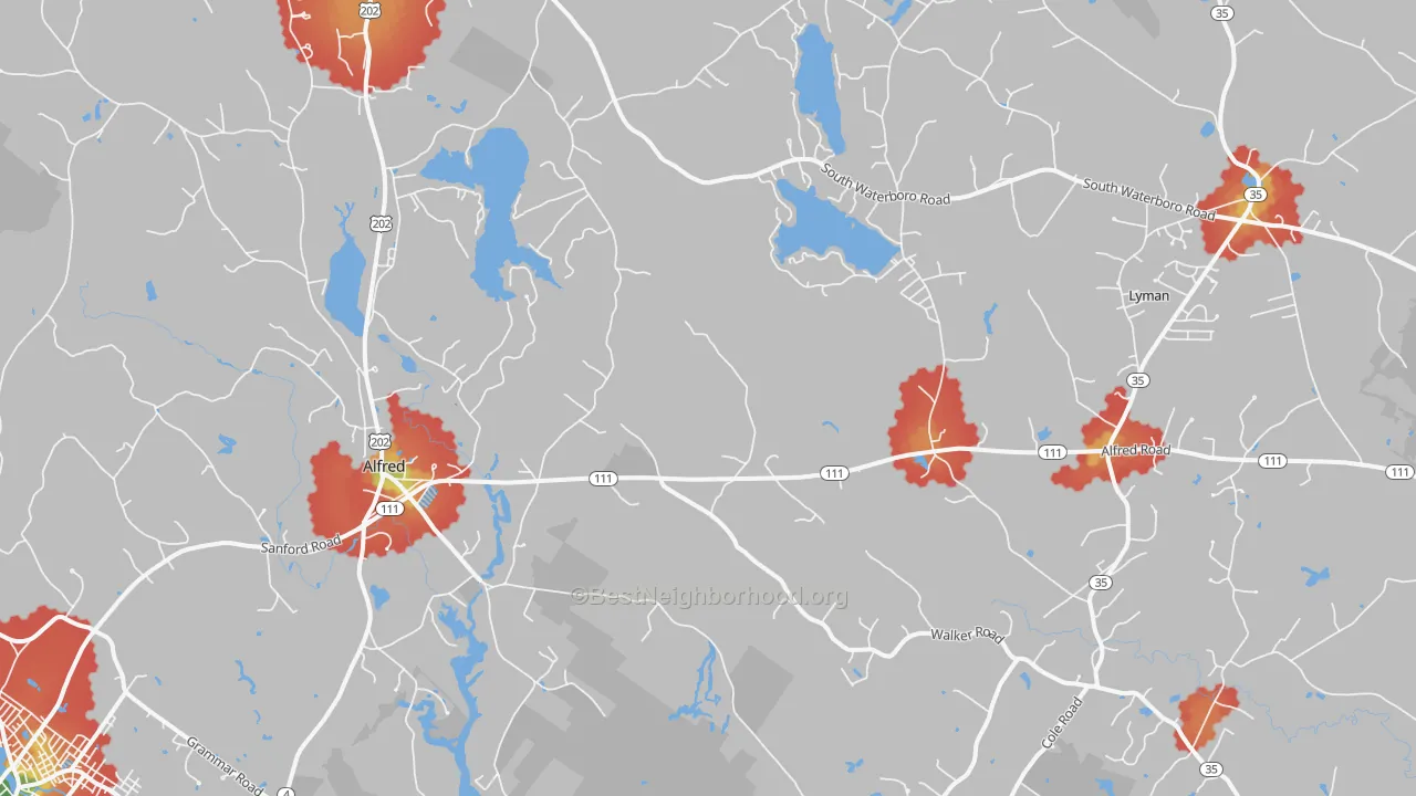 Walk Grade map of Alfred, ME, walkable areas in green and car-dependent areas in red