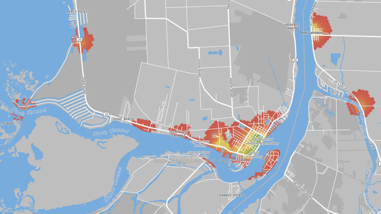 Walk Grade map of Algonac, MI, walkable areas in green and car-dependent areas in red