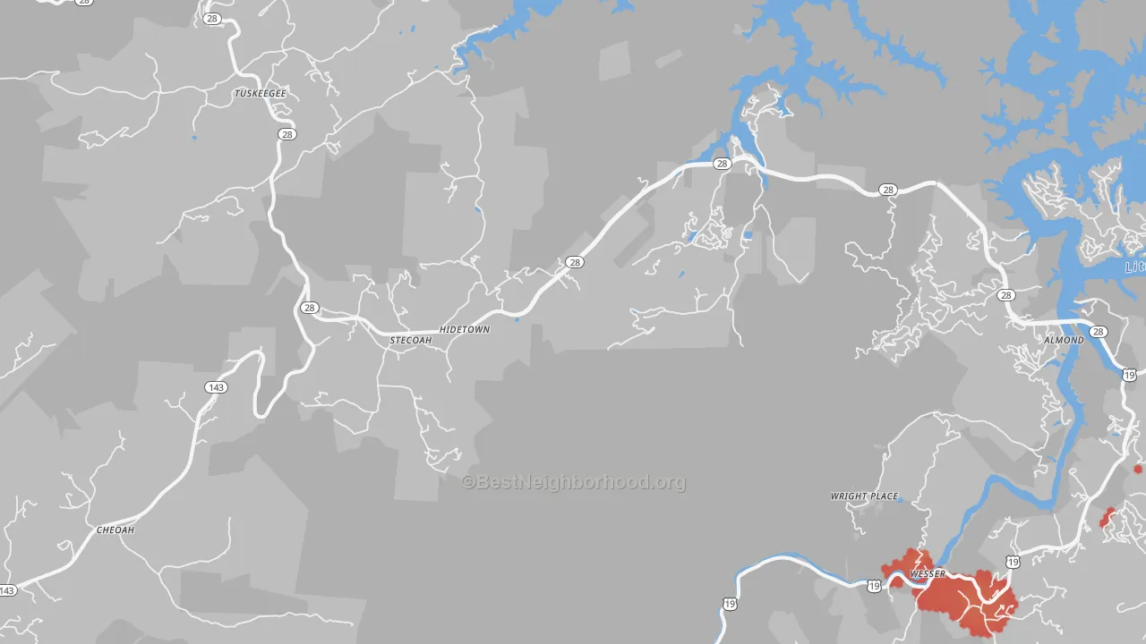 Walk Grade map of Almond, NC, walkable areas in green and car-dependent areas in red