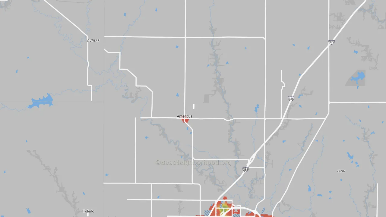 Walk Grade map of Americus, KS, walkable areas in green and car-dependent areas in red