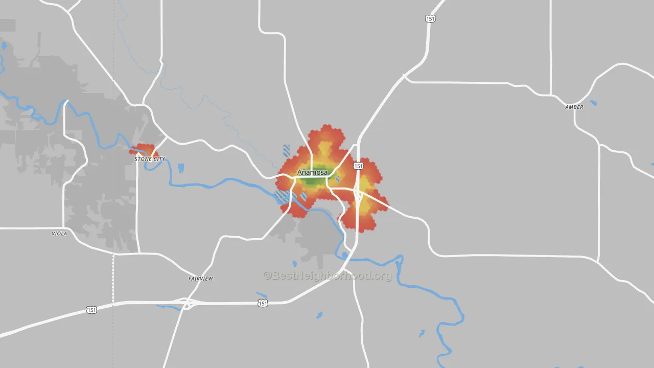 Walk Grade map of Anamosa, IA, walkable areas in green and car-dependent areas in red