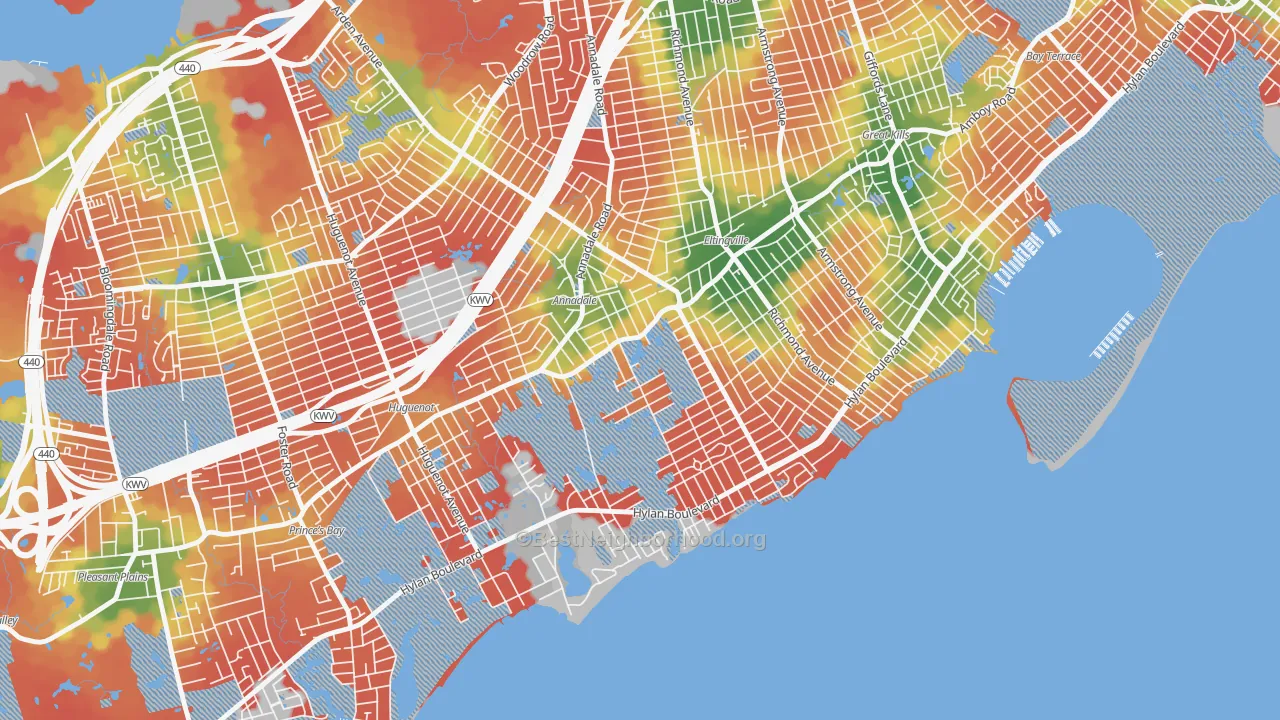 Walk Grade map of Annandale-on-Hudson, Staten Island, NY, walkable areas in green and car-dependent areas in red