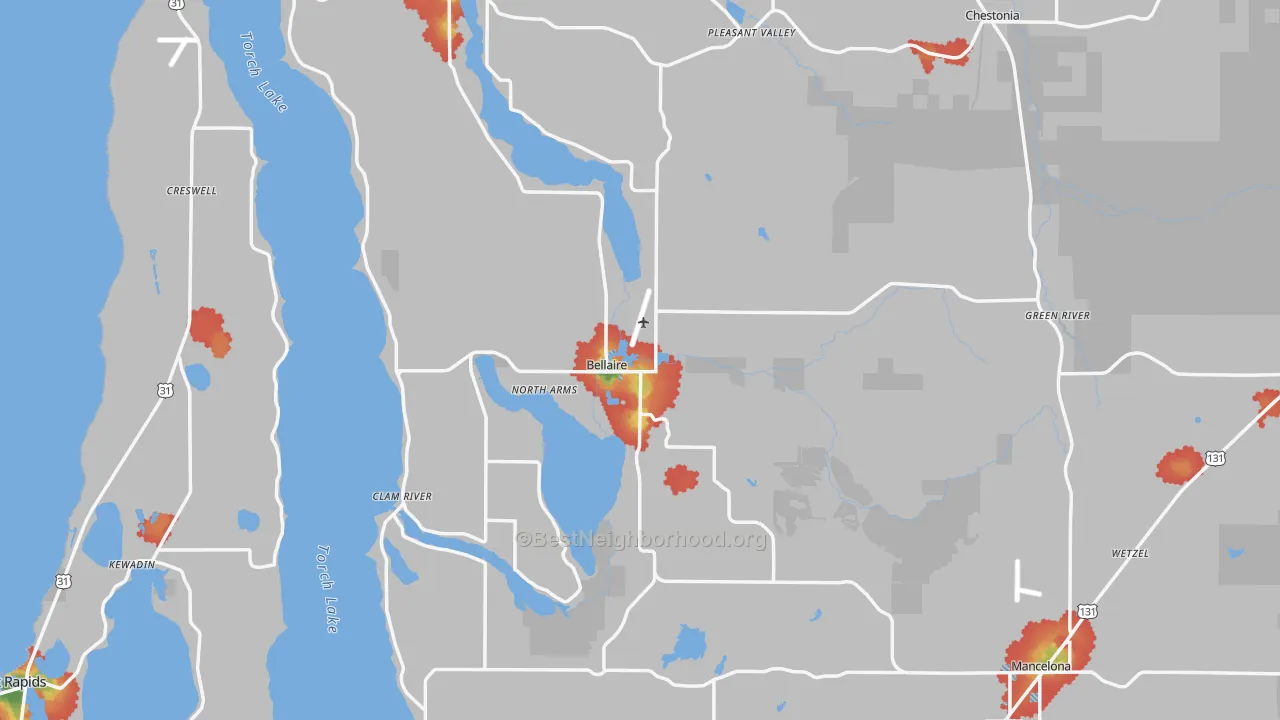 Walk Grade map of Antrim County, MI, walkable areas in green and car-dependent areas in red