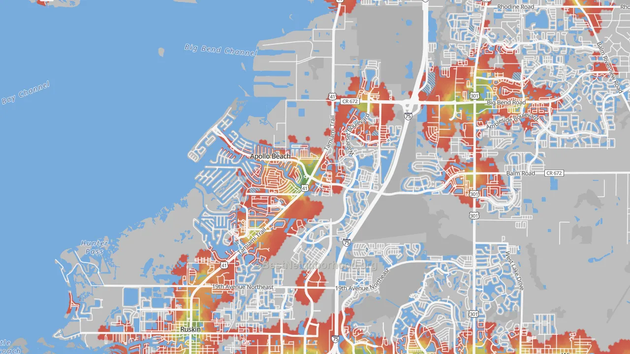 Walk Grade map of Apollo Beach, FL, walkable areas in green and car-dependent areas in red