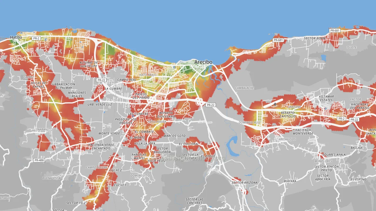 Walk Grade map of Arecibo, PR, walkable areas in green and car-dependent areas in red