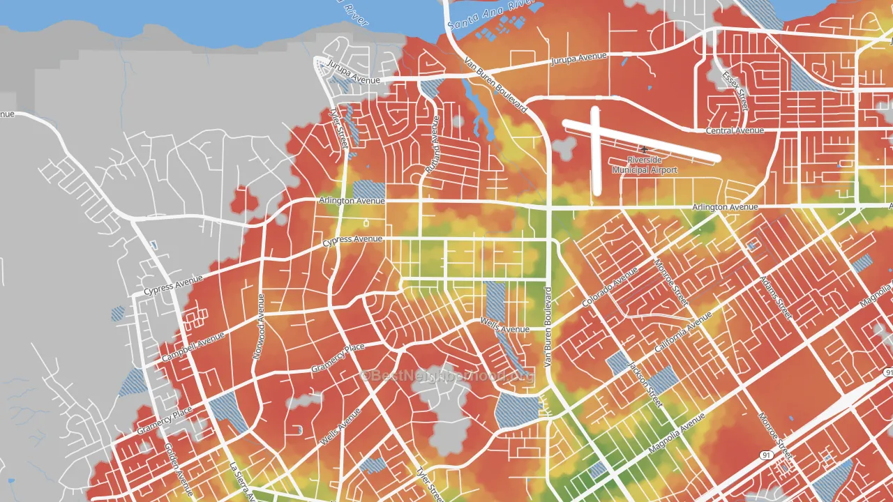 Walk Grade map of Arlanza, Riverside, CA, walkable areas in green and car-dependent areas in red
