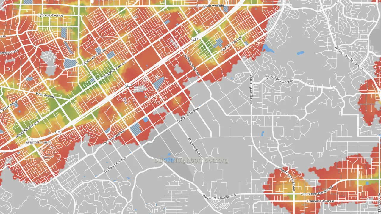 Walk Grade map of Arlington Heights, Riverside, CA, walkable areas in green and car-dependent areas in red