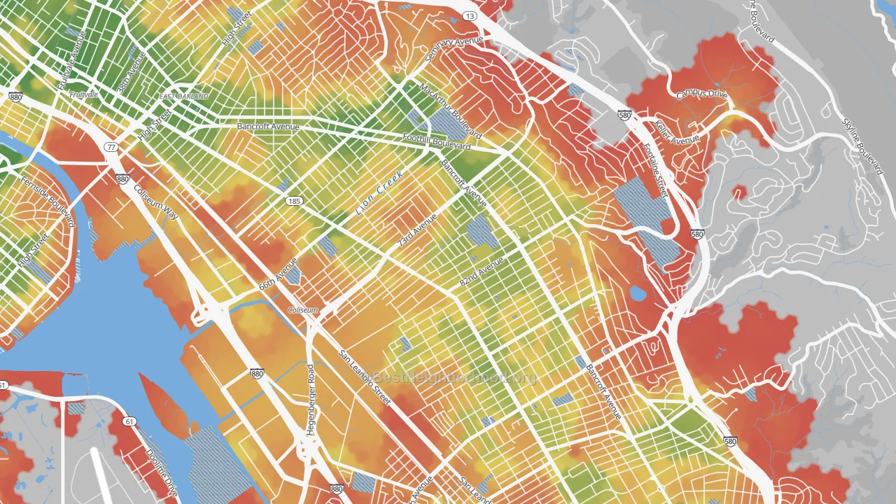Walk Grade map of Arroyo Viejo, Oakland, CA, walkable areas in green and car-dependent areas in red