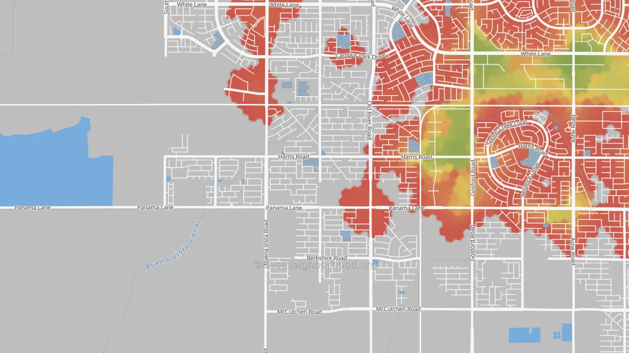 Walk Grade map of Artisan, Bakersfield, CA, walkable areas in green and car-dependent areas in red