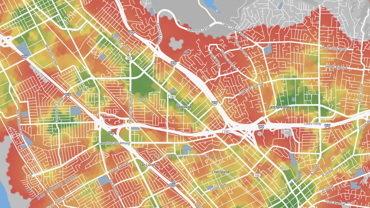 Walk Grade map of Ashland, CA, walkable areas in green and car-dependent areas in red