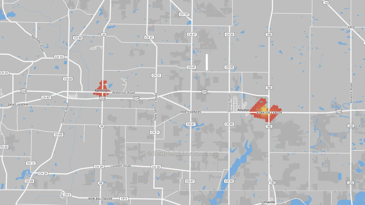 Walk Grade map of Atwater, OH, walkable areas in green and car-dependent areas in red