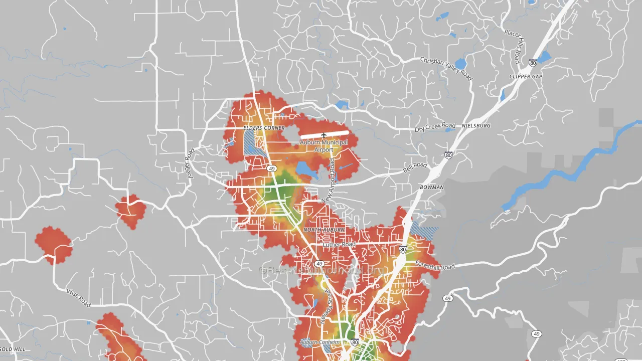 Walk Grade map of Auburn, CA, walkable areas in green and car-dependent areas in red