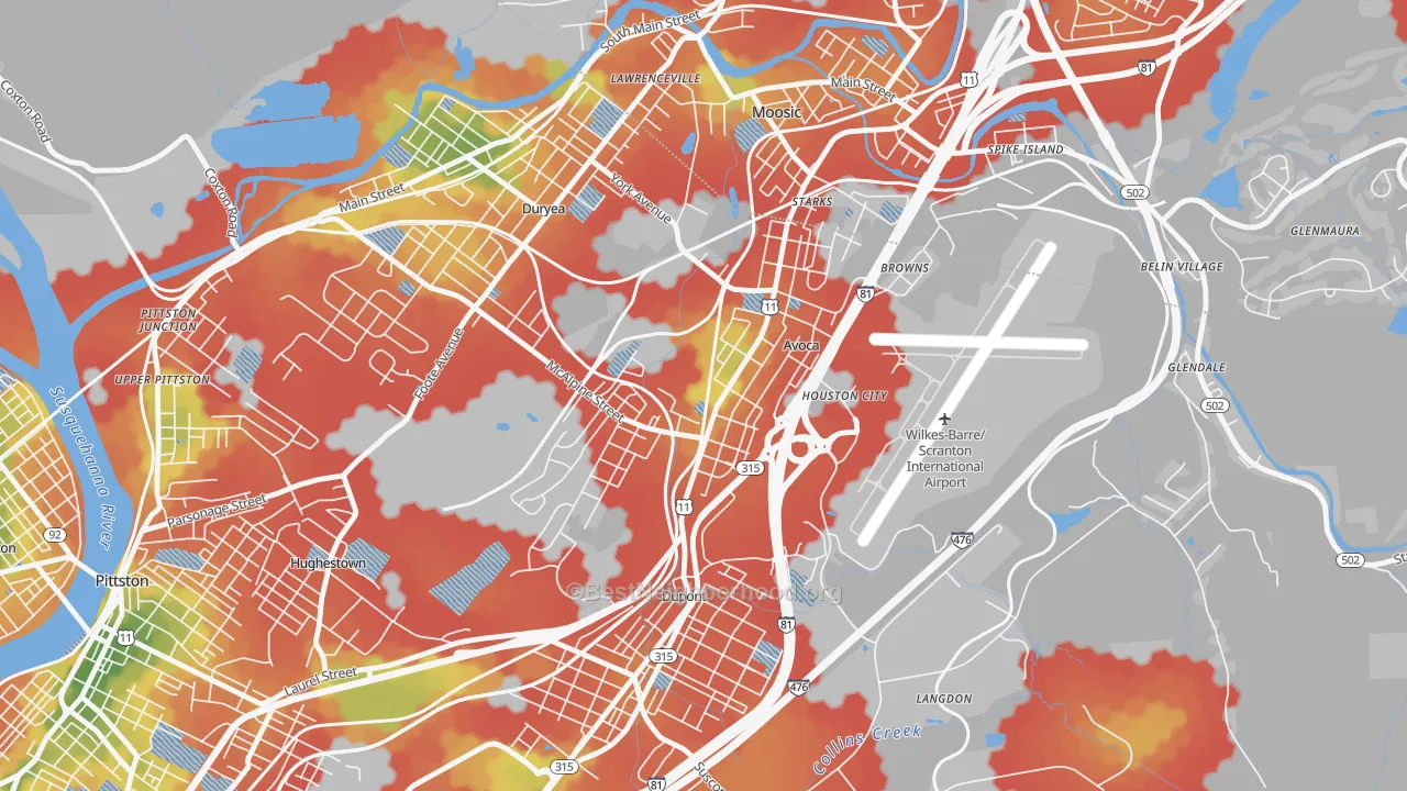 Walk Grade map of Avoca, PA, walkable areas in green and car-dependent areas in red