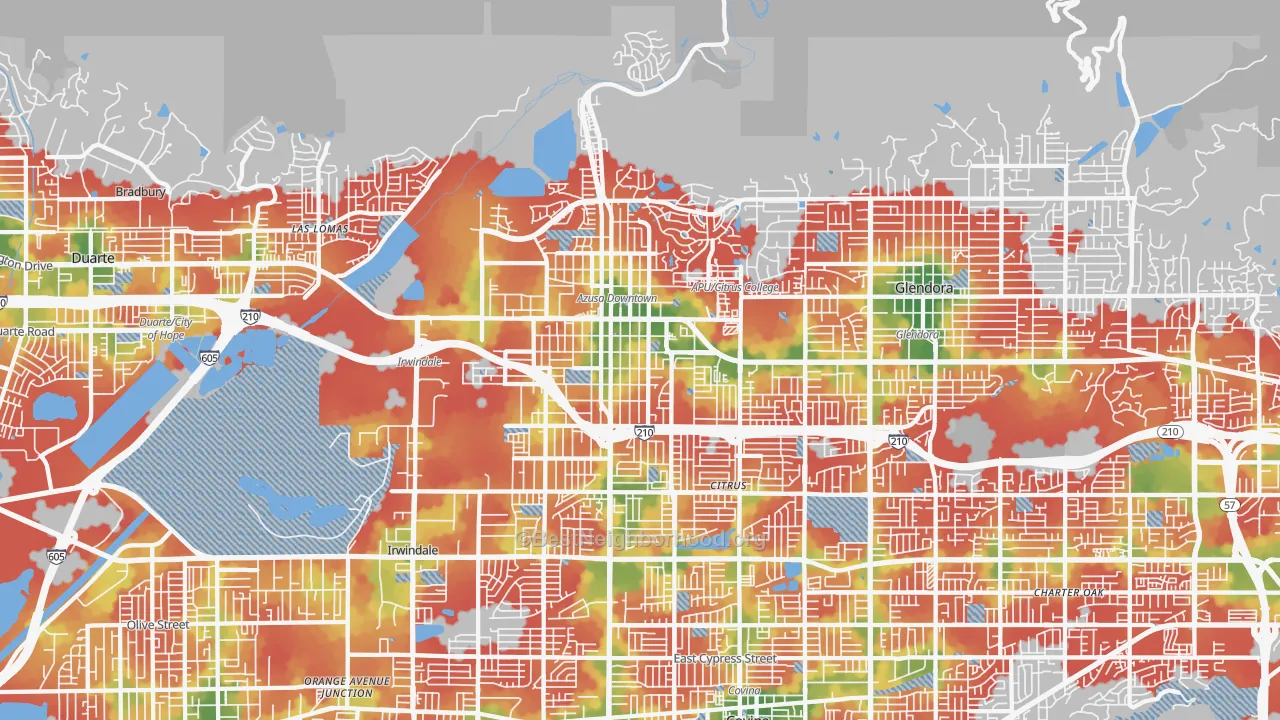 Walk Grade map of Azusa, CA, walkable areas in green and car-dependent areas in red