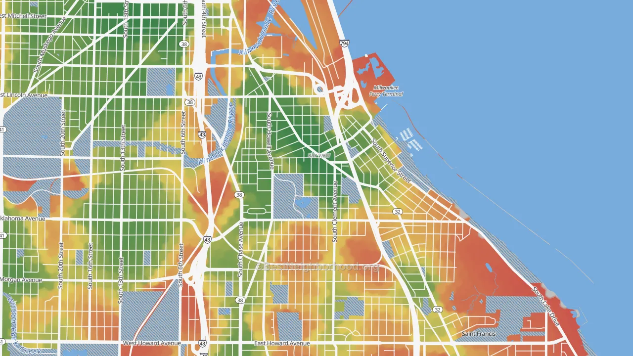 Walk Grade map of Bay View, Milwaukee, WI, walkable areas in green and car-dependent areas in red