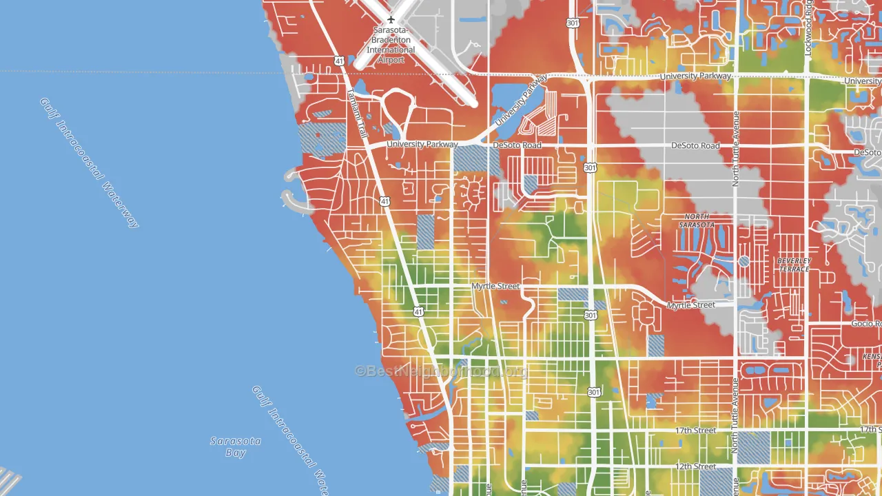 Walk Grade map of Bayou Oaks, Sarasota, FL, walkable areas in green and car-dependent areas in red