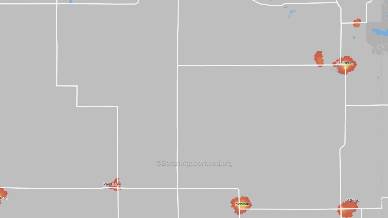 Walk Grade map of Benton County, IA, walkable areas in green and car-dependent areas in red