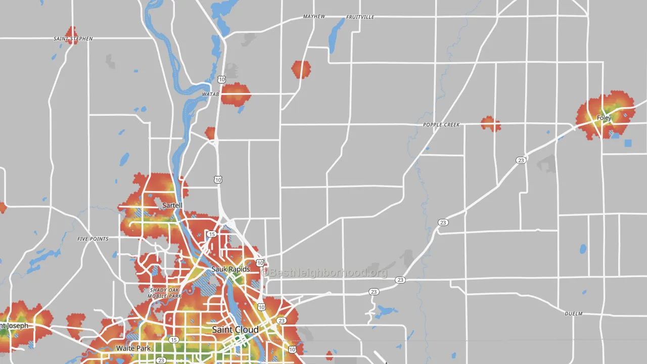 Walk Grade map of Benton County, MN, walkable areas in green and car-dependent areas in red