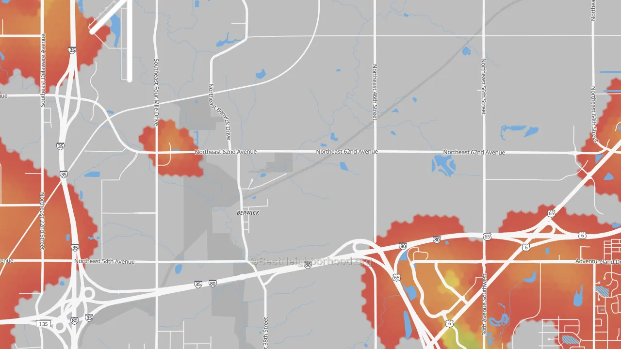 Walk Grade map of Berwick, IA, walkable areas in green and car-dependent areas in red