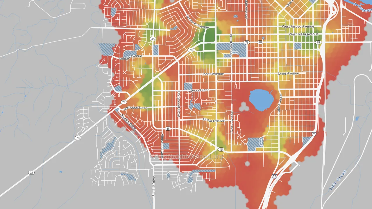 Walk Grade map of Beulah Heights, Pueblo, CO, walkable areas in green and car-dependent areas in red