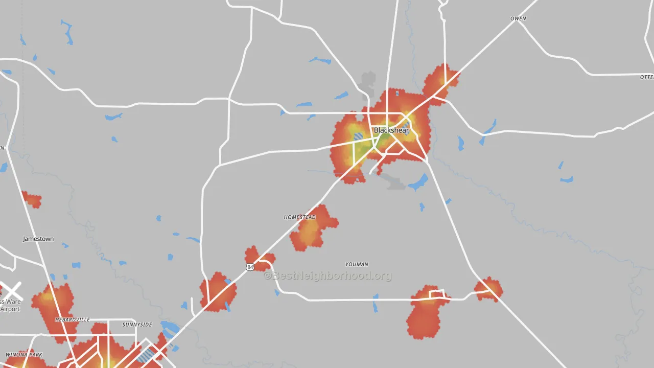 Walk Grade map of Blackshear, GA, walkable areas in green and car-dependent areas in red