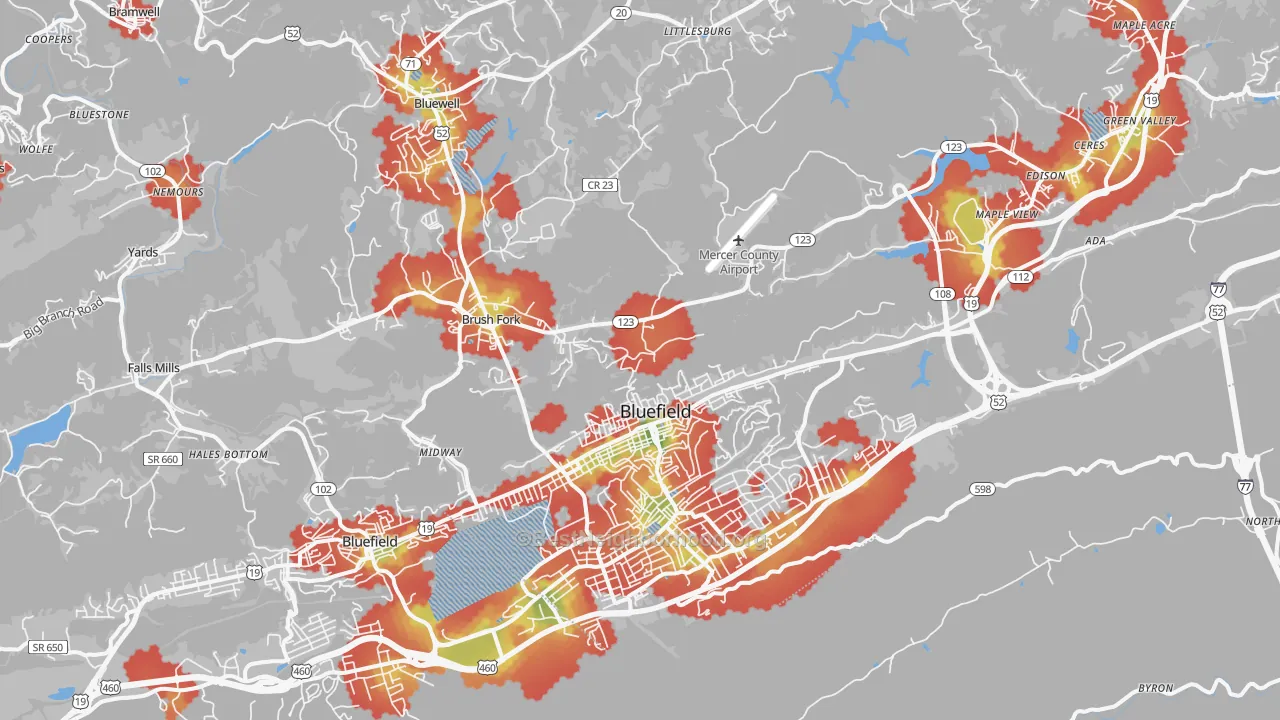 Walk Grade map of Bluefield, WV, walkable areas in green and car-dependent areas in red