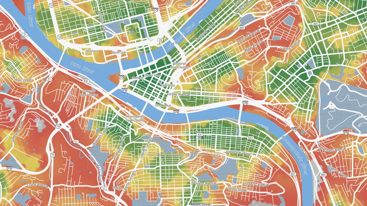 Walk Grade map of Bluff, Pittsburgh, PA, walkable areas in green and car-dependent areas in red