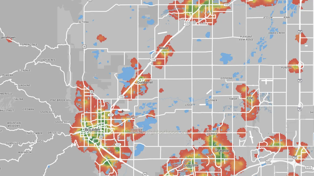 Walk Grade map of Boulder County, CO, walkable areas in green and car-dependent areas in red