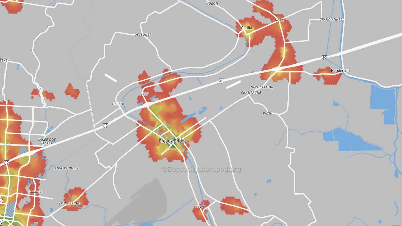 Walk Grade map of Breaux Bridge, LA, walkable areas in green and car-dependent areas in red